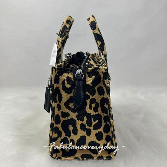 Coach Cargo Tote Bag 26 Crossbody With Leopard Print In Canva CP769 + Dust Bag - Picture 3 of 10
